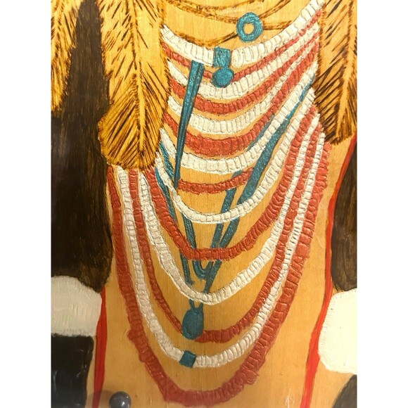 Vtg Native American Wood Burning Painting Head Dress Signed Heavy Lacquer 1991 - Picture 4 of 10